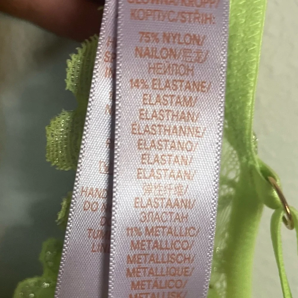 Savage X Fenty bra lime green underwire 34c lace‎ lingerie